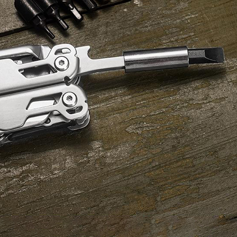 Multi Tool Plier - DL30 ドライバー/プライヤー マルチツール：ダイキャンプ用パーツ＆アクセサリーセット（ハンドツール用）